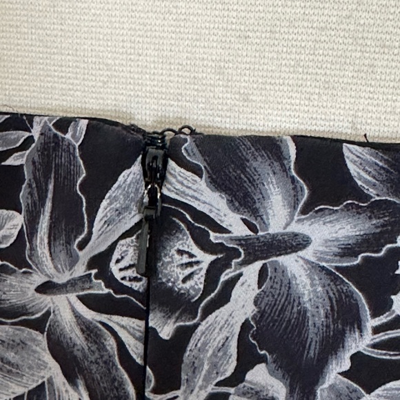 Jones New York Signature Sleeveless 100% Silk Maxie Dress Orchid Print Size 8 - Picture 4 of 9